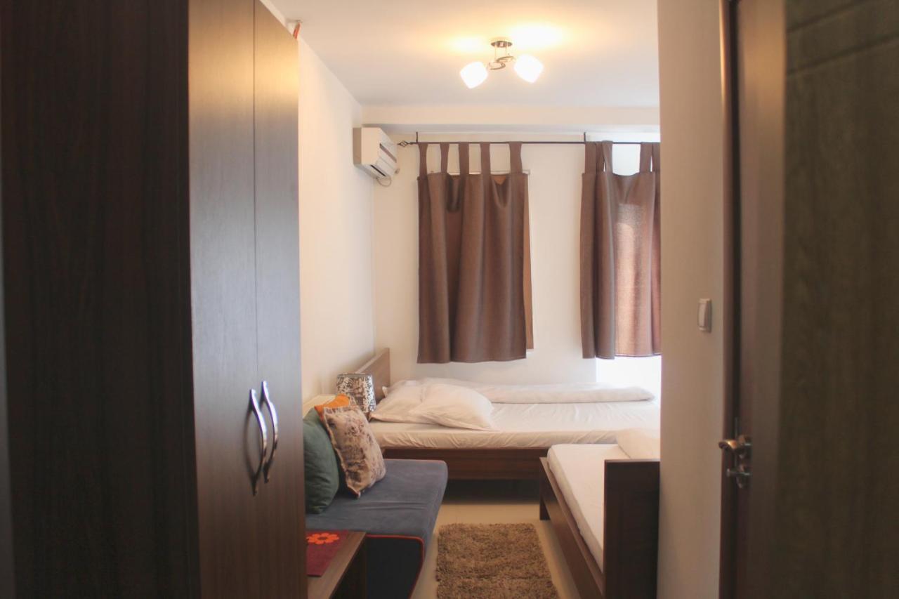Hotel Kika Pristina Eksteriør bilde