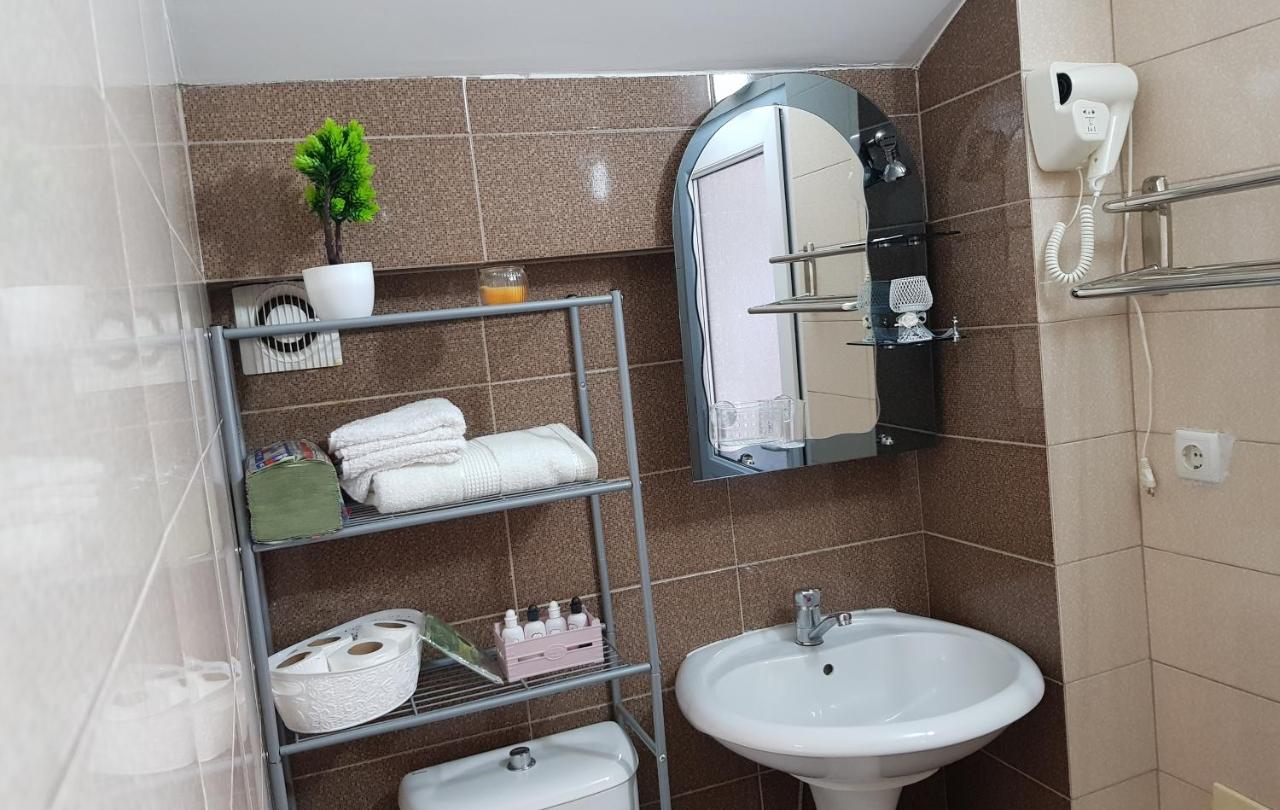 Hotel Kika Pristina Eksteriør bilde